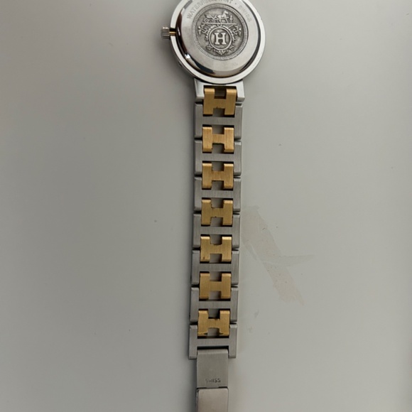 Great condition Hermes clipper watch - Picture 8 of 9